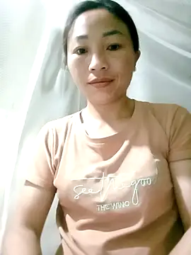 lucybaby00 online show from 03-30-26, 10:33