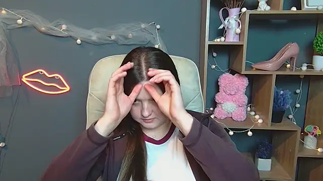 Snapshot of MavkaCute chatting on 09-10-25, 06:19 MavkaCute online show from 09-10-25, 06:19