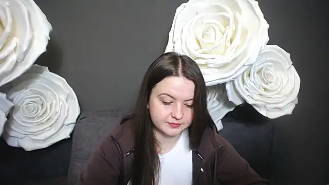 Snapshot of MavkaCute chatting on 09-23-25, 06:00 MavkaCute online show from 09-23-25, 06:00