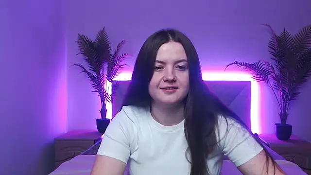 Snapshot of MavkaCute chatting on 11-21-25, 07:23 MavkaCute online show from 11-21-25, 07:23