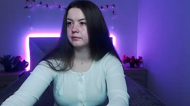 Snapshot of MavkaCute chatting on 05-13-26, 06:05 MavkaCute online show from 05-13-26, 06:05
