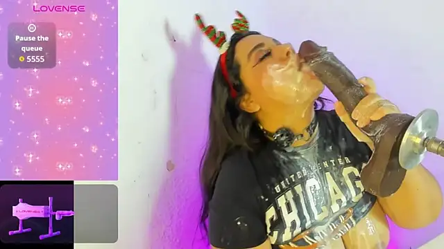 Snapshot of Alanna-sloppy chatting on 01-13-26, 06:57 Alanna-sloppy online show from 01-13-26, 06:57