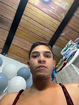 Angel latinboy online show from 03-07-26, 12:46