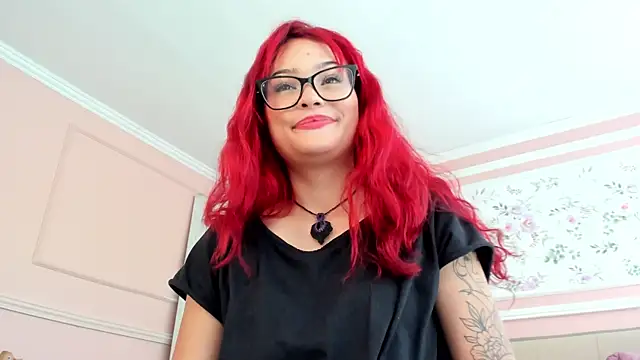 mae lyra online show from 05-19-26, 04:57