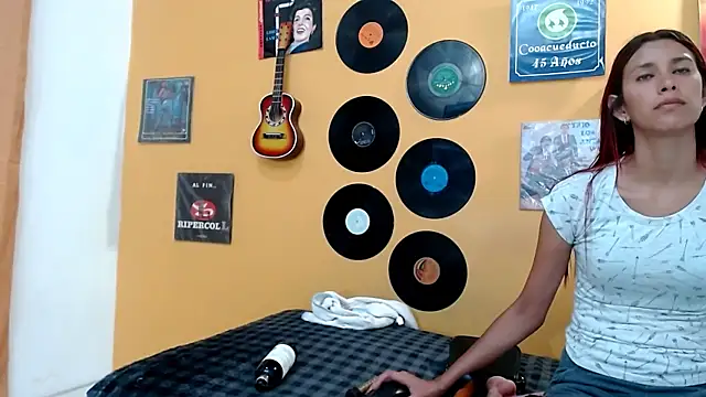 skinnyverus18 online show from 03-03-26, 07:31