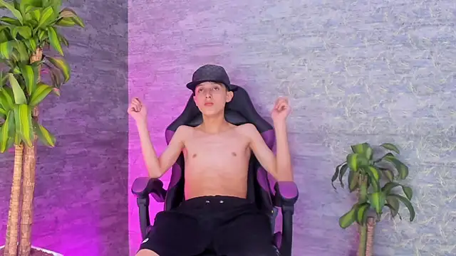 ArthurCox online show from 09-14-25, 06:40