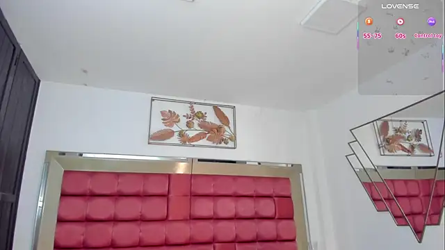 SaraWagner  online show from 12-17-25, 12:16