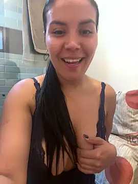 MacaW09 online show from 02-27-26, 02:00