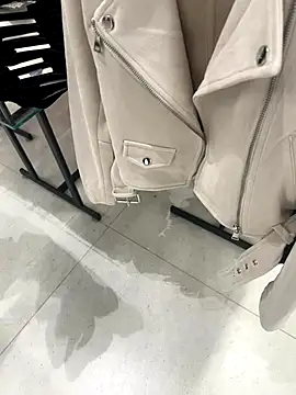 eddivad6974 online show from 10-09-25, 03:10