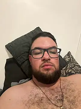 Snapshot of javier_89ER chatting on 07-24-26, 03:37 javier 89ER online show from 07-24-26, 03:37