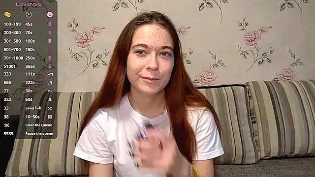 Snapshot of KissKarina chatting on 09-25-25, 02:10 KissKarina online show from 09-25-25, 02:10