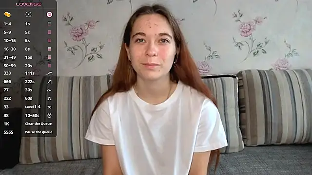 Snapshot of KissKarina chatting on 10-05-25, 11:52 KissKarina online show from 10-05-25, 11:52