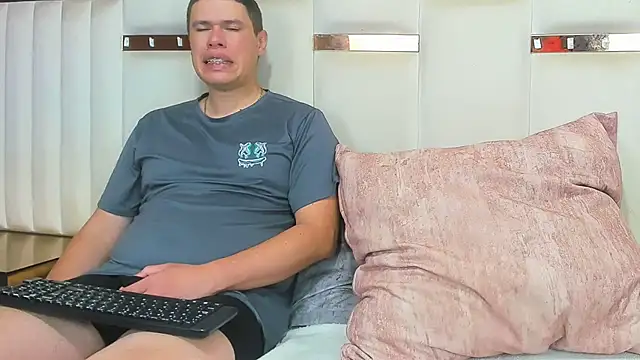 CandyandSteven online show from 12-18-25, 03:12