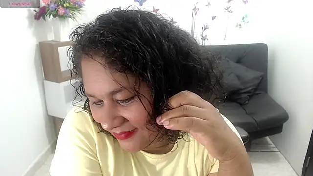 abigail 21  online show from 04-14-26, 06:58