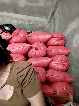 Snapshot of adbosa_00 chatting on 09-21-25, 02:24 adbosa 00 online show from 09-21-25, 02:24