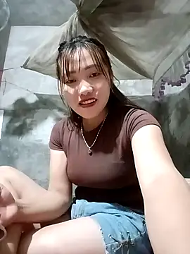 Snapshot of adbosa_00 chatting on 09-27-25, 10:42 adbosa 00 online show from 09-27-25, 10:42