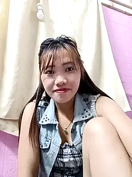 Snapshot of adbosa_00 chatting on 09-28-25, 11:10 adbosa 00 online show from 09-28-25, 11:10