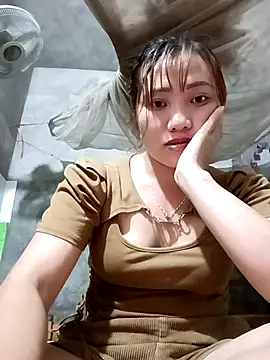 Snapshot of adbosa_00 chatting on 10-07-25, 06:21 adbosa 00 online show from 10-07-25, 06:21