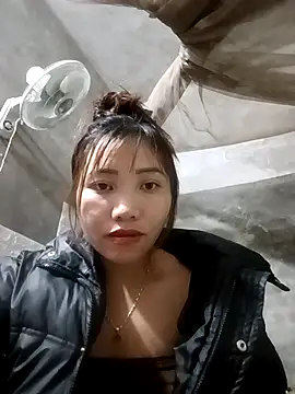 Snapshot of adbosa_00 chatting on 11-25-25, 05:29 adbosa 00 online show from 11-25-25, 05:29