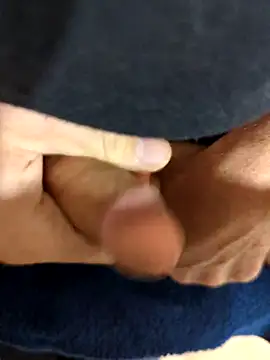 Snapshot of Sweethoneygun chatting on 10-26-25, 12:38 Sweethoneygun online show from 10-26-25, 12:38