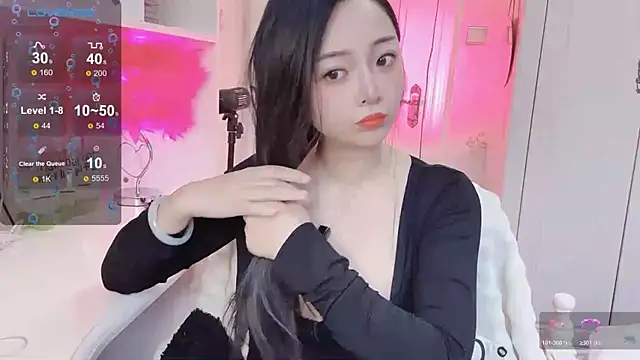 Snapshot of Ya-Ya- chatting on 10-27-25, 10:36 Ya-Ya- online show from 10-27-25, 10:36