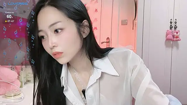 Snapshot of Ya-Ya- chatting on 11-14-25, 10:40 Ya-Ya- online show from 11-14-25, 10:40