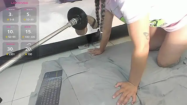 Micki   online show from 10-01-25, 12:00