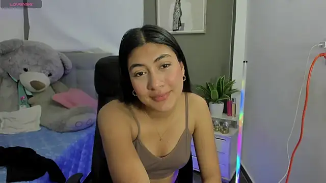 Allison 19   online show from 12-05-25, 05:16