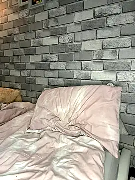 Poppy frankie online show from 11-12-25, 10:52