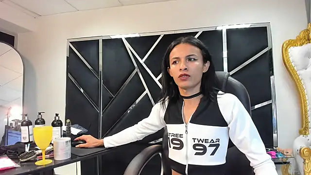 Aisha hotts777 online show from 11-10-25, 09:52