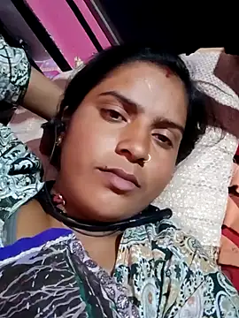 Snapshot of Mohini-xx chatting on 12-15-25, 12:26 Mohini-xx online show from 12-15-25, 12:26