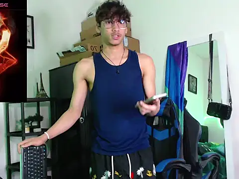 Gael Jones online show from 09-17-25, 04:03