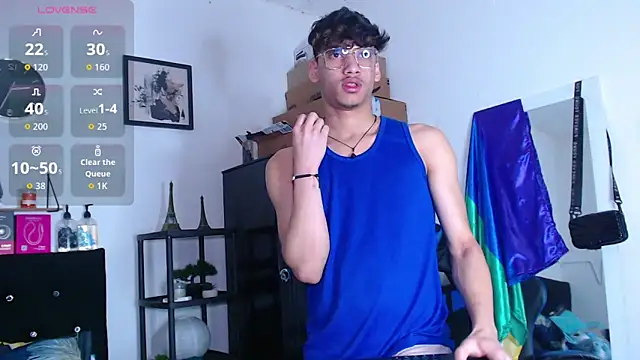 Gael Jones online show from 09-29-25, 03:22