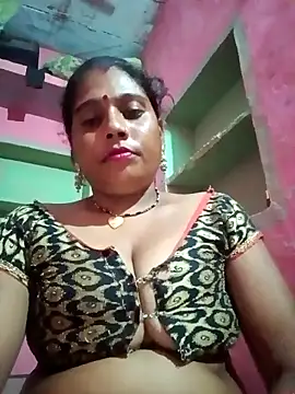 Snapshot of sanjna_sharmaa chatting on 09-11-25, 03:12 sanjna sharmaa online show from 09-11-25, 03:12