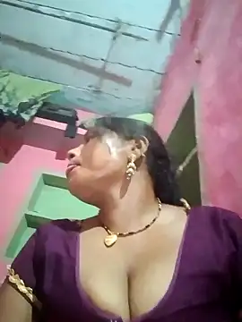 Snapshot of sanjna_sharmaa chatting on 09-17-25, 03:35 sanjna sharmaa online show from 09-17-25, 03:35