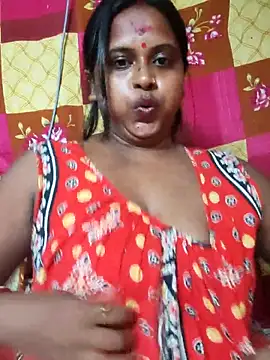 Snapshot of Hot-Show2 chatting on 10-06-25, 04:15 Hot-Show2 online show from 10-06-25, 04:15