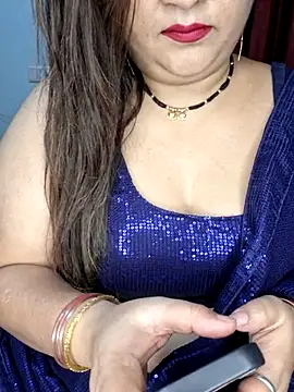 indian-hotmilfs online show from 11-21-25, 11:03
