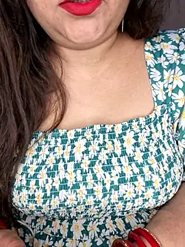 indian-hotmilfs online show from 04-21-26, 07:39