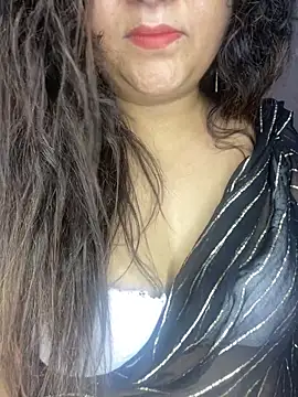 Snapshot of indian-hotmilfs chatting on 06-07-26, 11:47 indian-hotmilfs online show from 06-07-26, 11:47