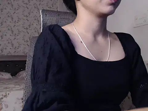 Snapshot of snow_white123 chatting on 10-24-25, 08:27 snow white123 online show from 10-24-25, 08:27