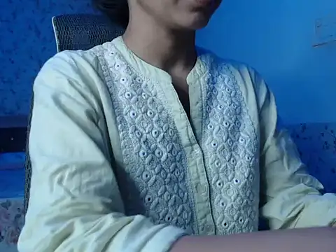 Snapshot of snow_white123 chatting on 11-02-25, 01:08 snow white123 online show from 11-02-25, 01:08