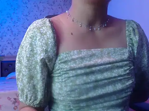 Snapshot of snow_white123 chatting on 11-06-25, 09:15 snow white123 online show from 11-06-25, 09:15