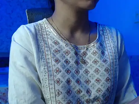 Snapshot of snow_white123 chatting on 11-08-25, 08:40 snow white123 online show from 11-08-25, 08:40