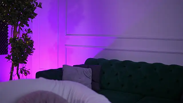 SiennaRuh online show from 04-25-26, 05:43