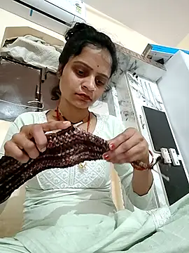 Sonam dhakad online show from 11-21-25, 01:21