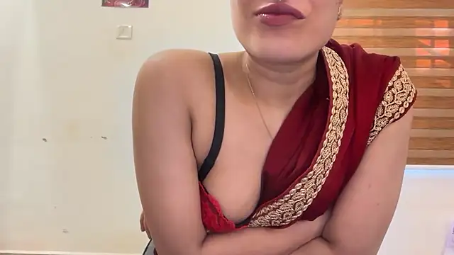 LucytheDevilQueen online show from 12-05-25, 03:15