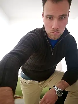 mrlyuis online show from 11-25-25, 09:48