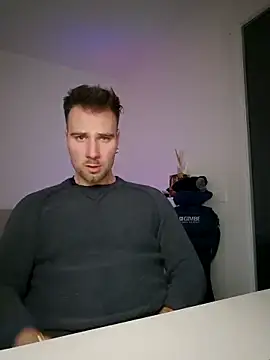 mrlyuis online show from 12-21-25, 07:43