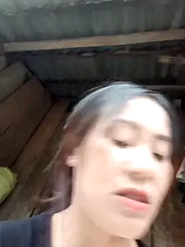 Snapshot of TinTim02 chatting on 10-24-25, 10:00 TinTim02 online show from 10-24-25, 10:00