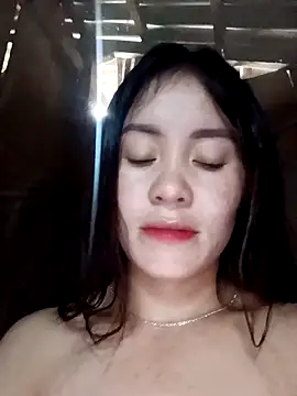 Snapshot of TinTim02 chatting on 11-06-25, 06:25 TinTim02 online show from 11-06-25, 06:25